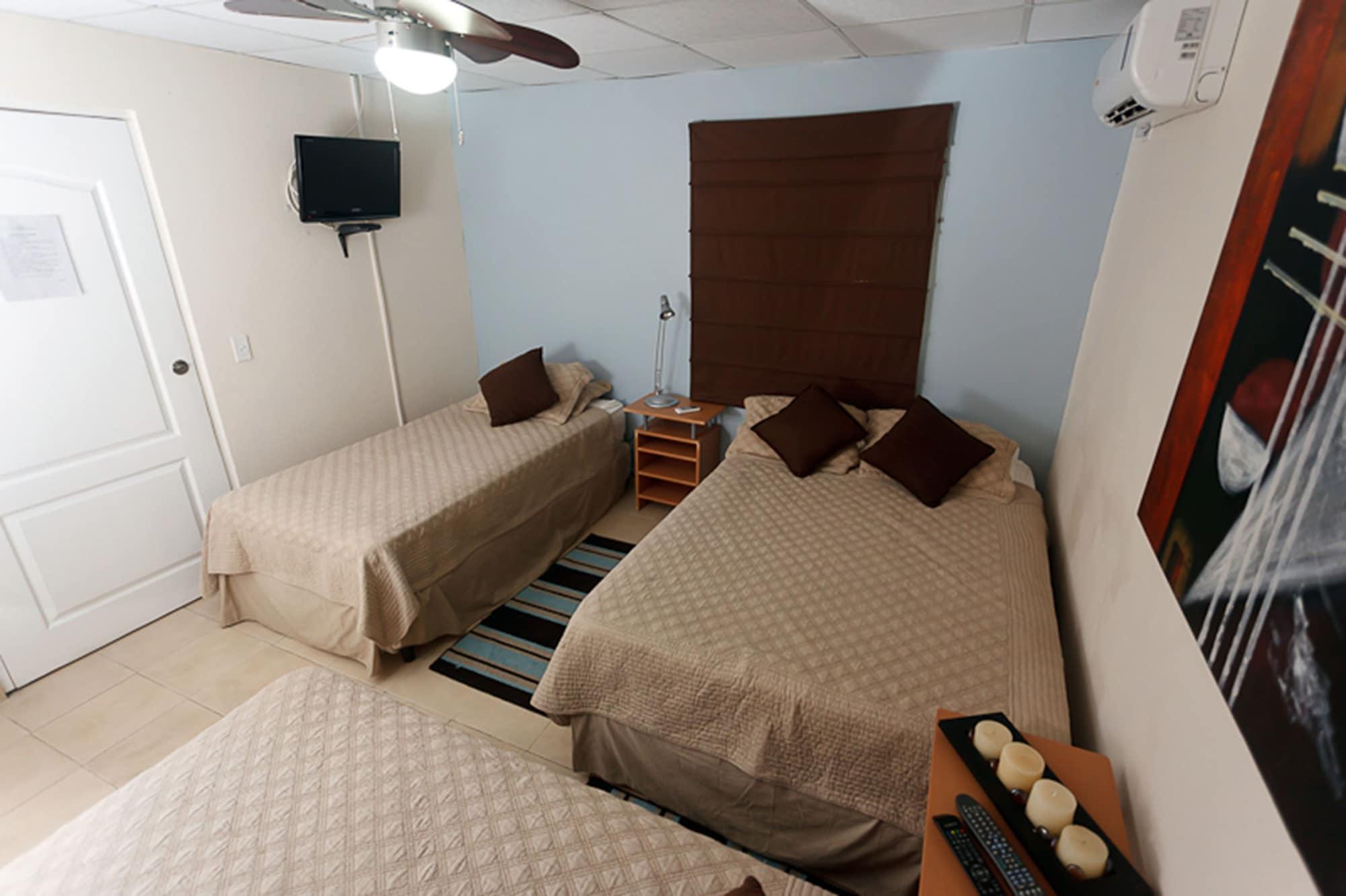 Hostal Gemar Panama City Luaran gambar