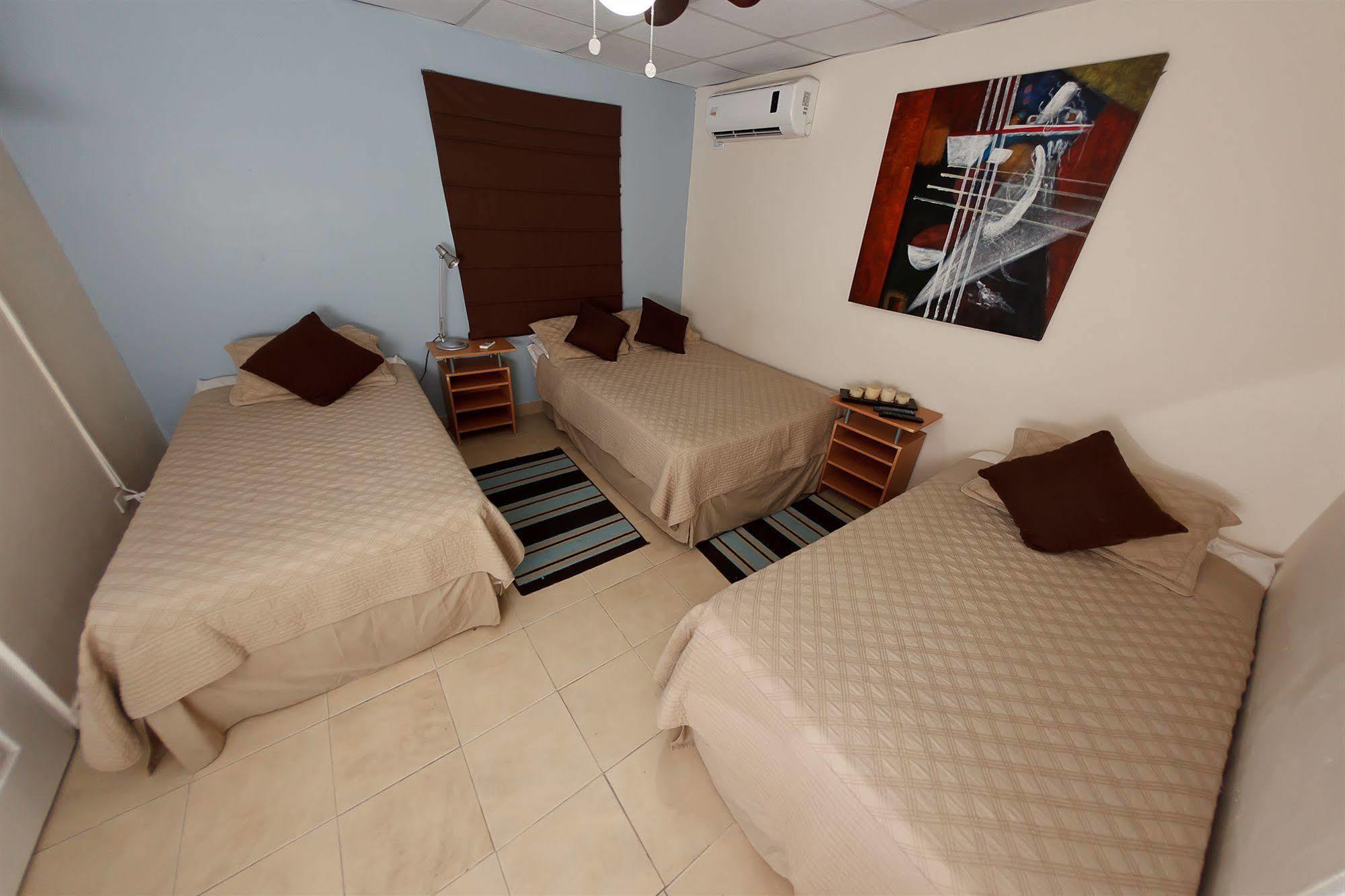 Hostal Gemar Panama City Luaran gambar