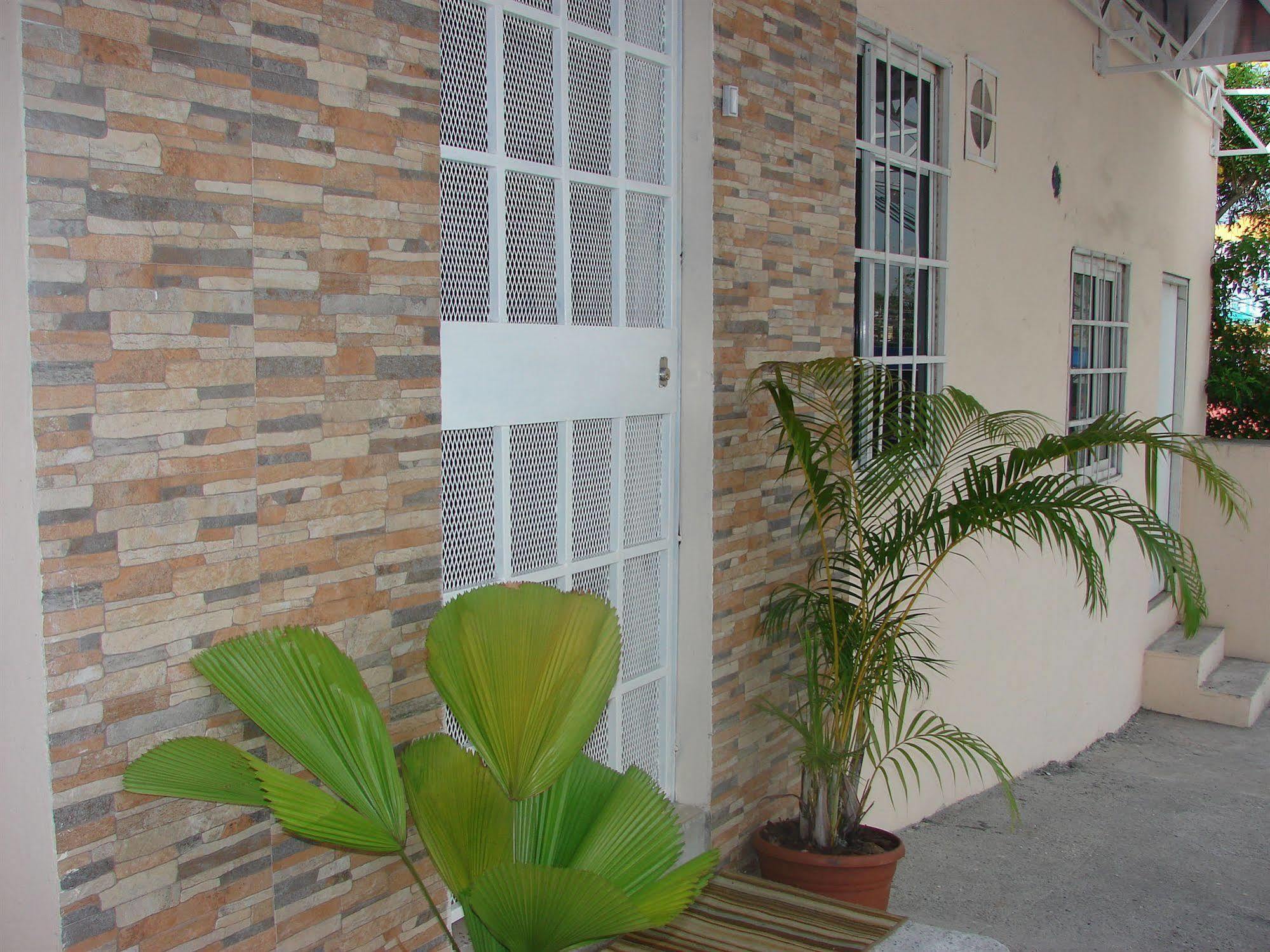 Hostal Gemar Panama City Luaran gambar